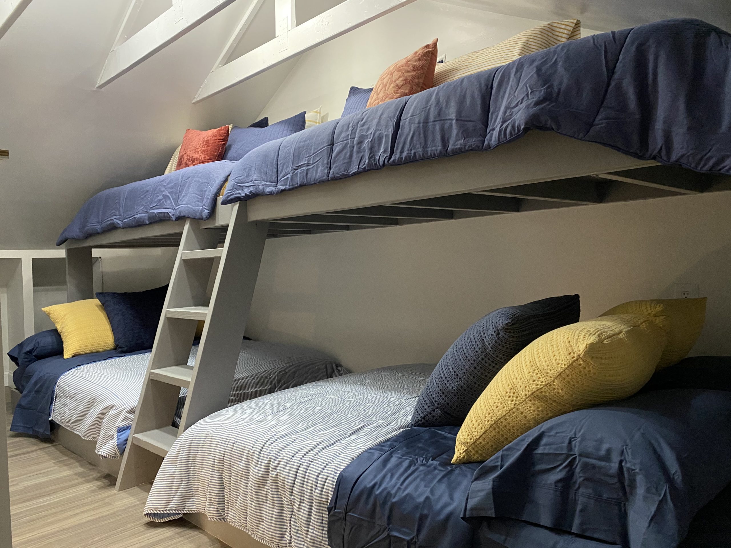 Egyptian Hills Resort Loft Family Cabin bunk beds